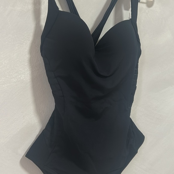 NWOT JETS Australia Banded Side-Stripe One-Piece Swimsuit Cross back black - Picture 4 of 8